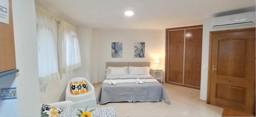 Amat - Only Adult - Playa El Bajondillo Apartment